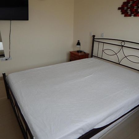 Barlee'S Apartment พาราลิมนี ภายนอก รูปภาพ