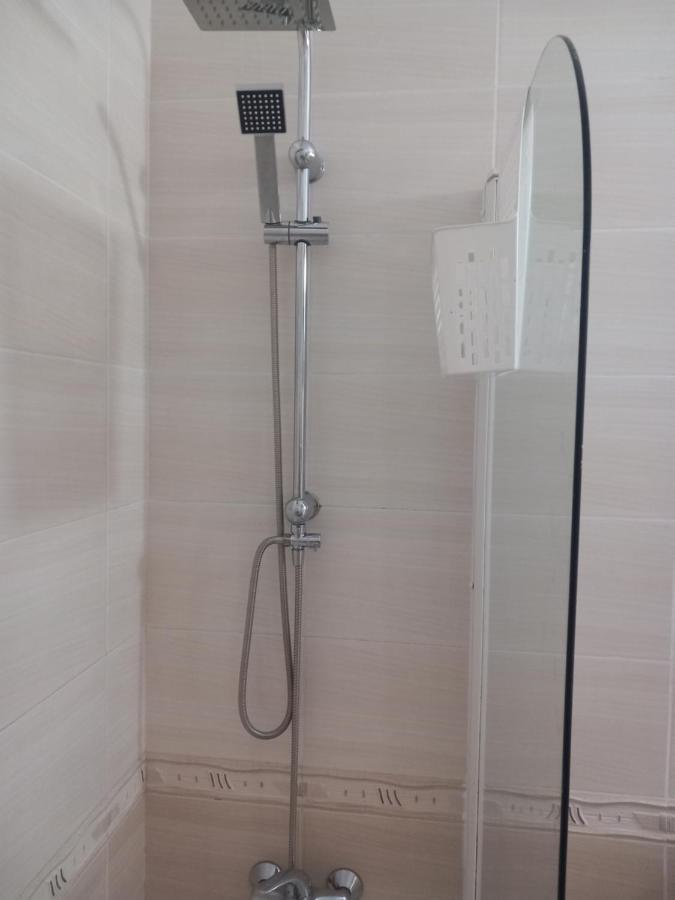 Barlee'S Apartment พาราลิมนี ภายนอก รูปภาพ
