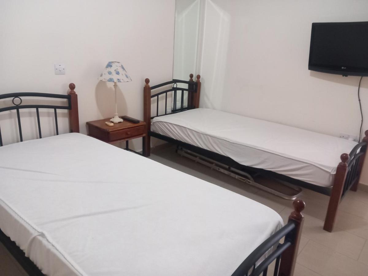 Barlee'S Apartment พาราลิมนี ภายนอก รูปภาพ
