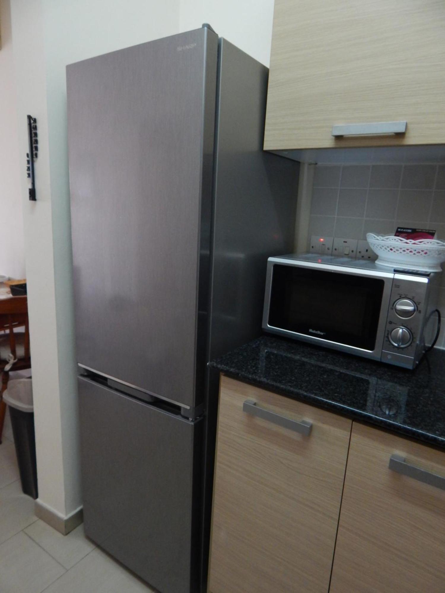 Barlee'S Apartment พาราลิมนี ภายนอก รูปภาพ